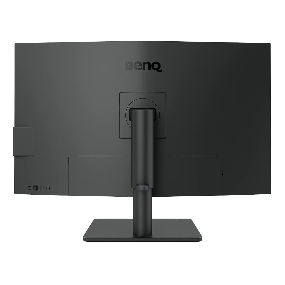 32" 4K UHD IPS Monitor with USB-C N739634