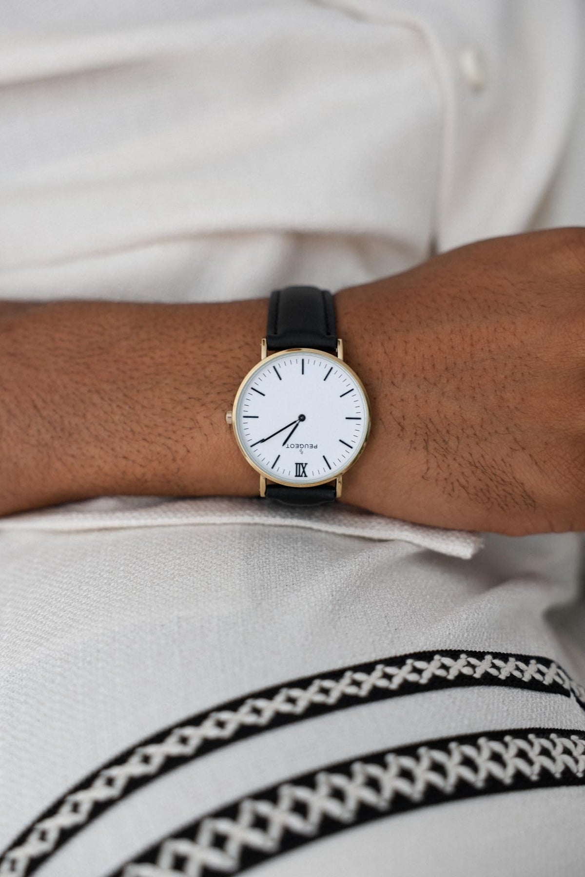 Men's Ultra Slim Minimalist Round Dress Watch G5331